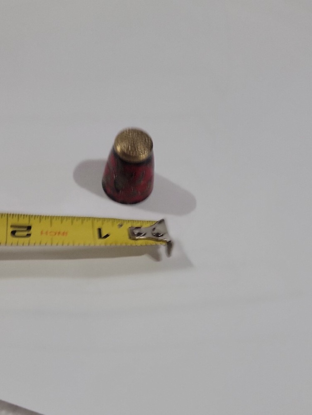 Vintage Chinese Red Floral Cloisonné Sewing Thimble Finger Protector - Picture 8 of 8